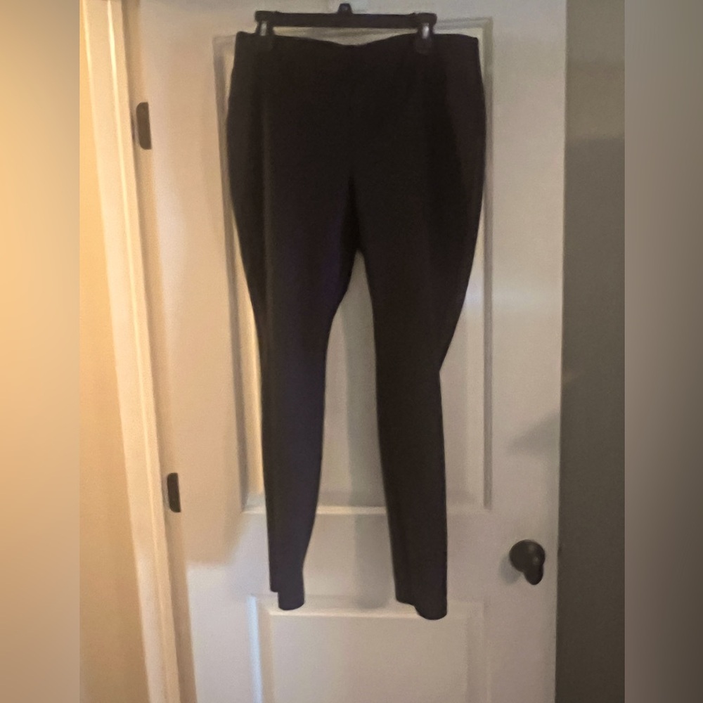 White House Black Market stretch pull on pants EUC